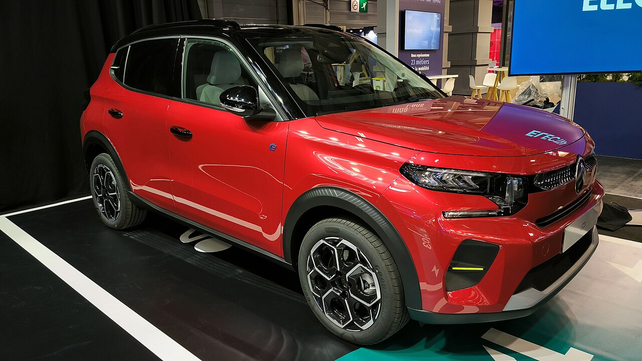 Citroën ë-C3 exterior front three-quarter view